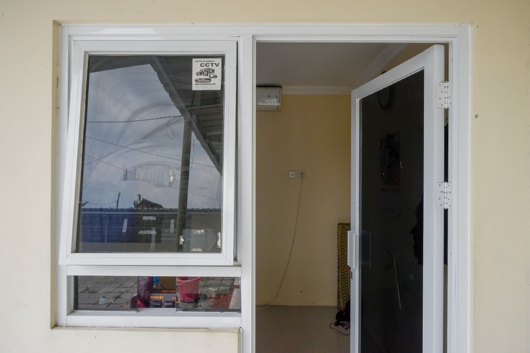 Exterior & Views 4, RedDoorz near Sleman City Hall 3, Sleman