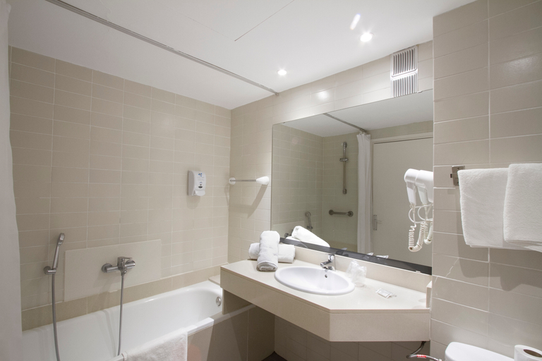 Bathroom, Gran Garbi, Girona