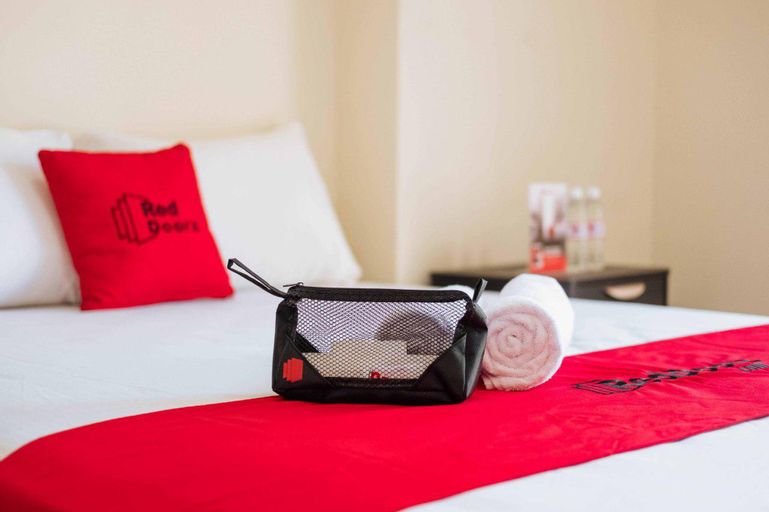 Bedroom 1, Hotel syariah Narita Ketapang RedPartner, Ketapang