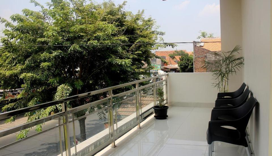 Exterior & Views 5, Baltis Inn Guest House, Semarang