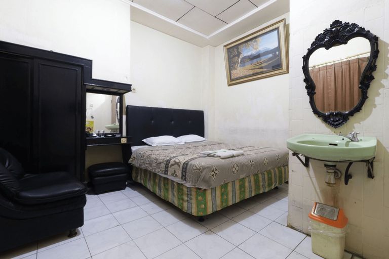 Bedroom 4, Hotel Antariksa Surabaya, Surabaya