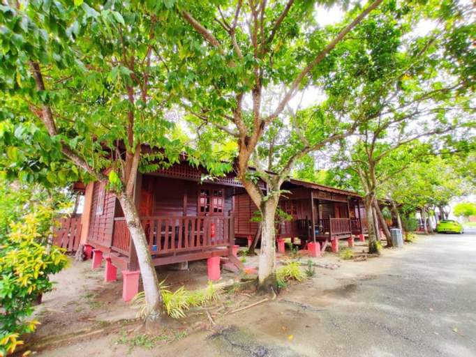 Exterior & Views 2, Shell Out Cenang Beach Resort, Langkawi
