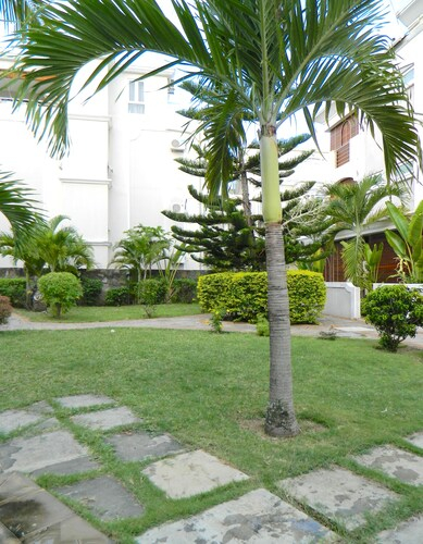 ARIEL BEACH VILLA*,