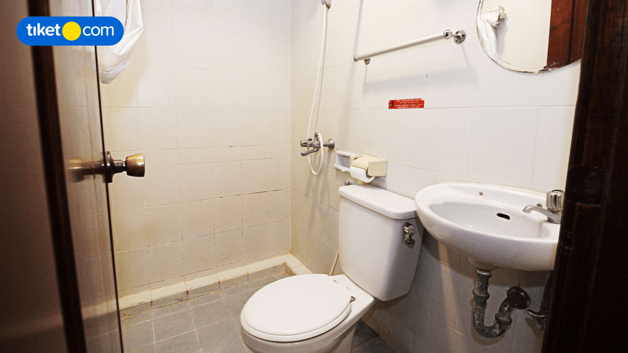 Bathroom 3