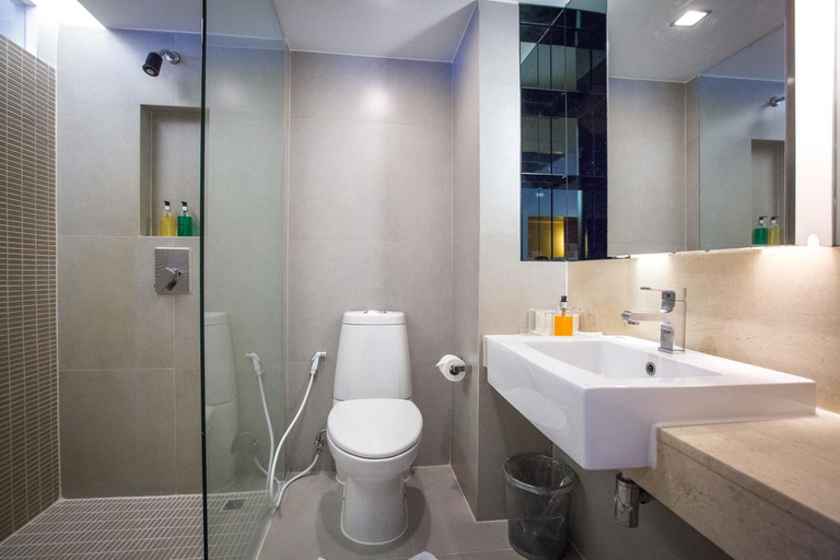 Bathroom 3, Trinity Silom Hotel, Bang Rak