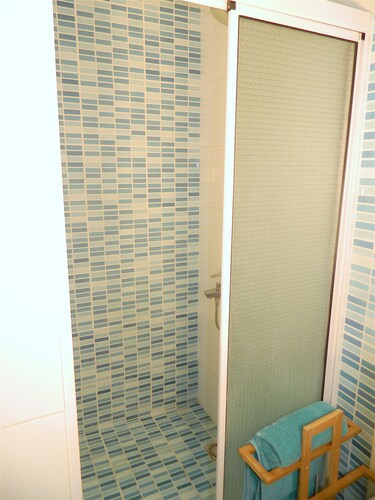 ARIEL BEACH VILLA*,