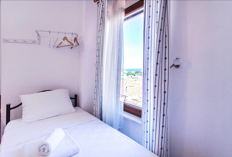 Bedroom 3, Bozcaada Hotel Vitis, Bozcaada
