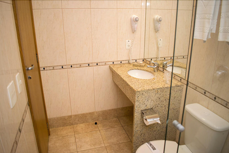 Bathroom 4, Hotel Jacques Georges Tower, Pelotas