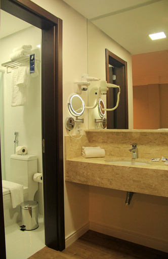 Bathroom 5, Blue Open Hotel, Erechim