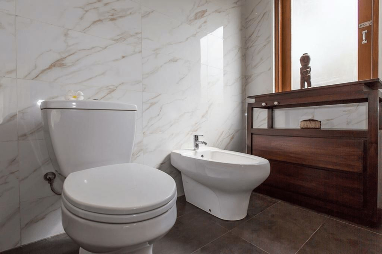 Bathroom 20