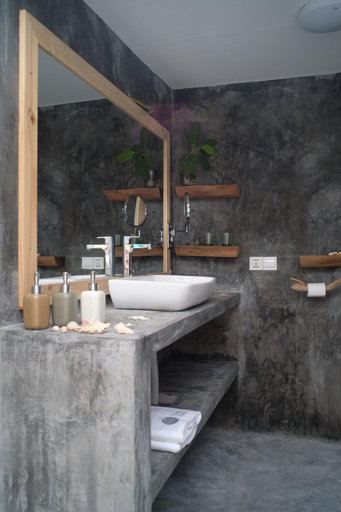 Bathroom 4, Noovilu Suites Maldives
