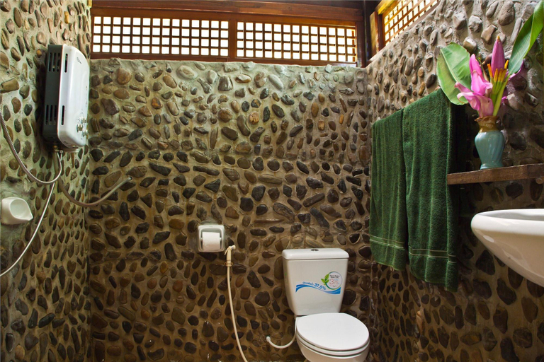 Bathroom 4, Khao Sok Riverside Cottage, Phanom