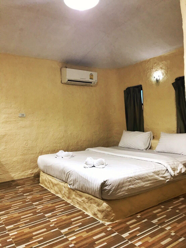 Bedroom 3, Big Tree Resort, Mueang Kamphaeng Phet