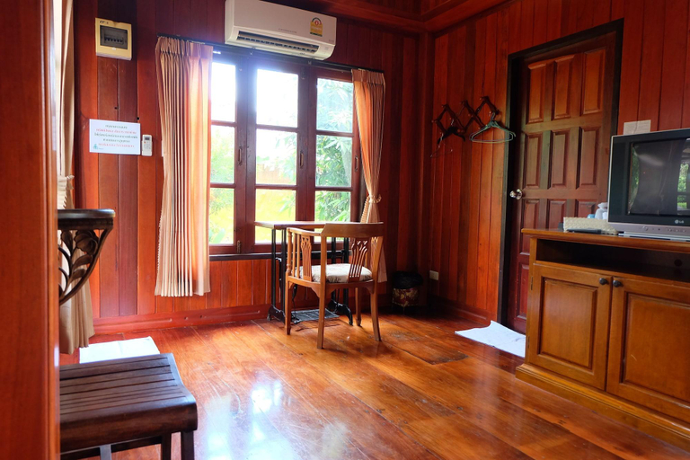 Bedroom 3, Big Tree Resort, Mueang Kamphaeng Phet