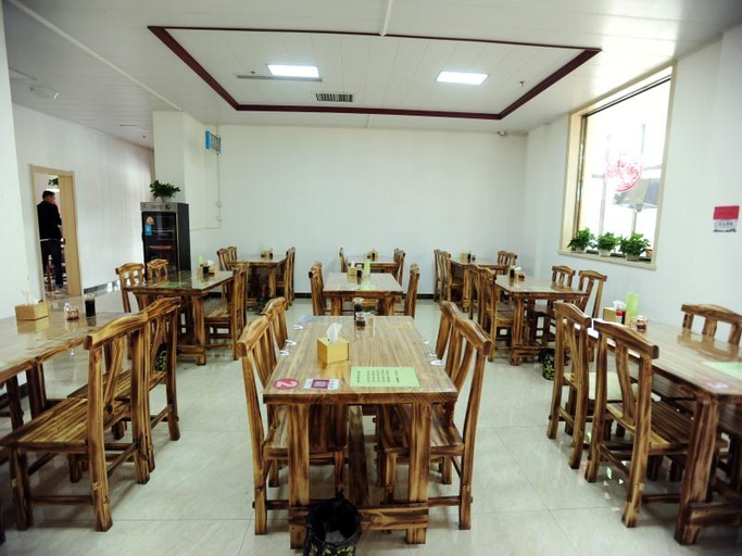 Food & Drinks 5, GreenTree Inn Baoding Qingyuan District Jianshe North Road, Baoding
