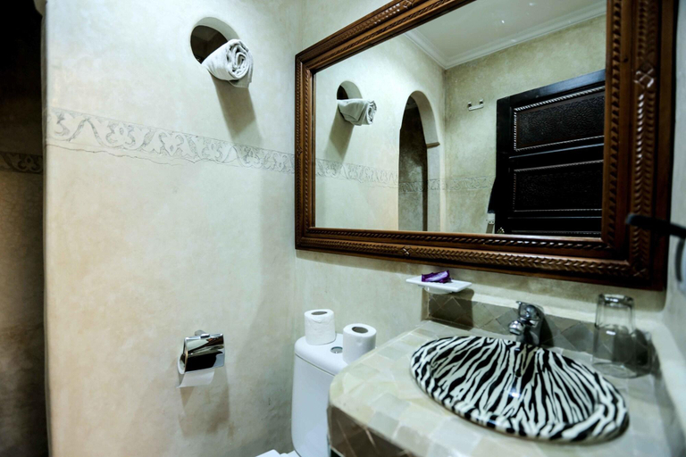 Bathroom 4, Riad Nakhla, Essaouira
