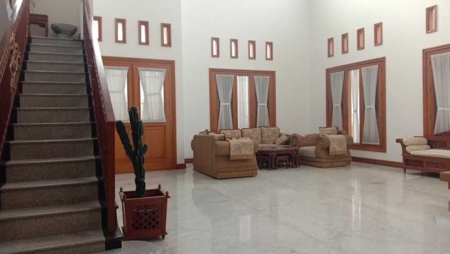 New Daffi Family Araya Syariah Villa, Malang