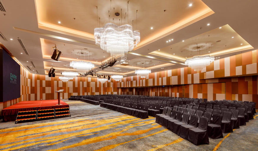 Business Facilities 17