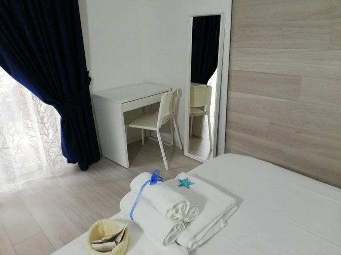 Bedroom 3, AlbaChiara B&B, Latina