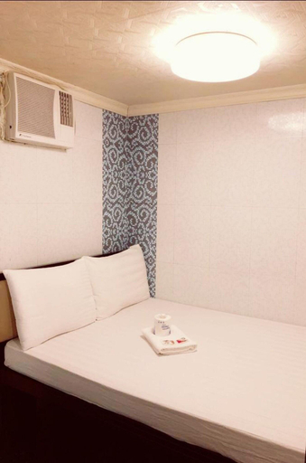 Bedroom 5, Taj Super Deluxe, Kowloon