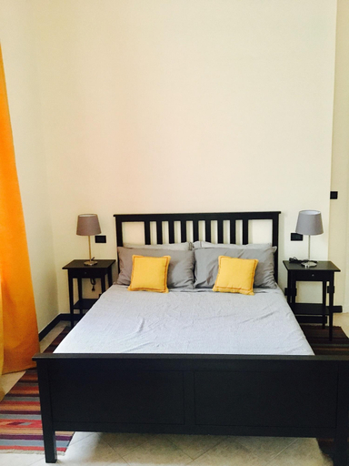 B&B Genova Centro, Genova