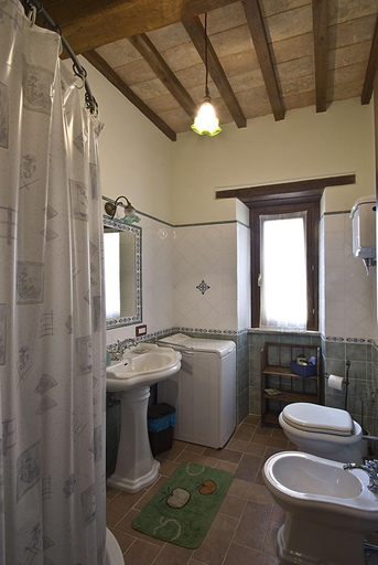 Bathroom 5, Casale del Monsignore, Perugia