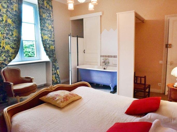 Bedroom 4, Château de Saint-antoine, Haute-Vienne