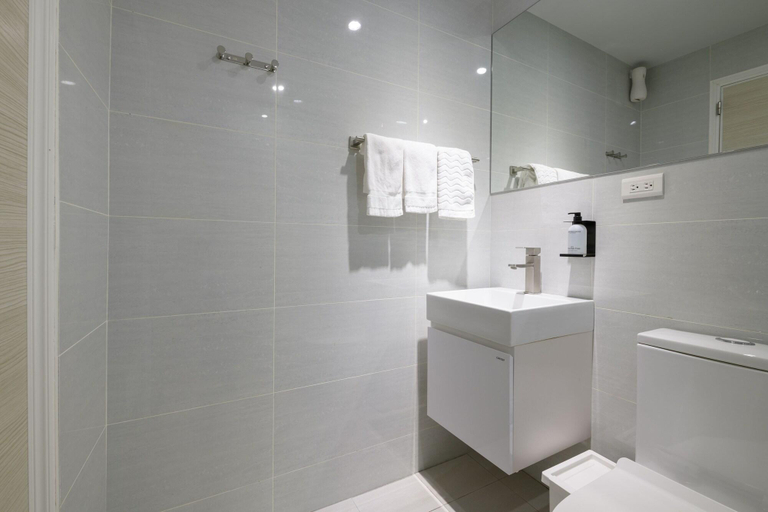 Bathroom 5, Members Hotel at Taipei 101, Taipei City