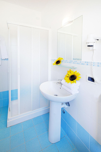 Bathroom 4, Hotel Alex, Udine