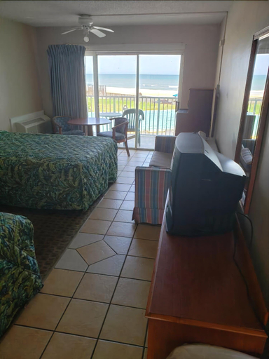 Bedroom 2, The Seascape Inn, Volusia