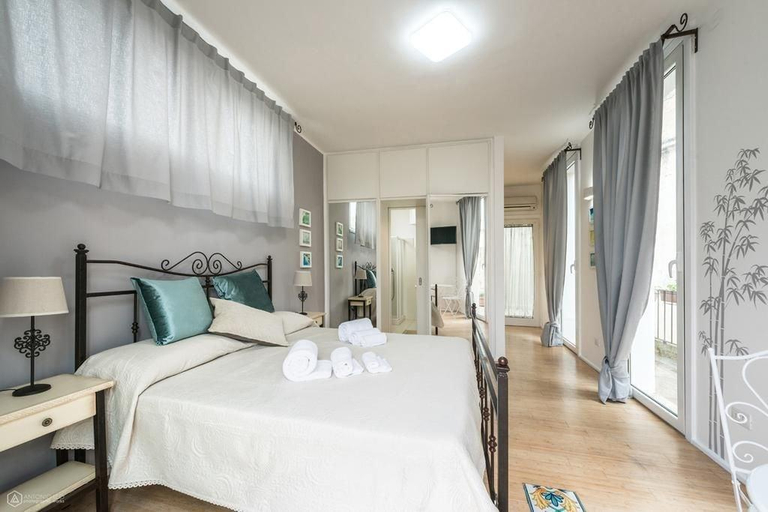 Bedroom 5, Dimora dell'Artista lecce, Lecce
