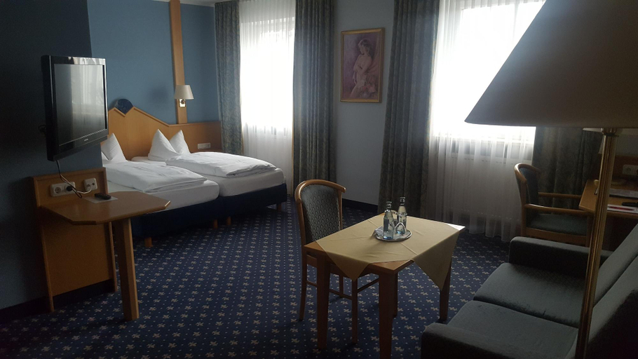Bedroom 2, Hotel-Cafe Rathaus, Kelheim