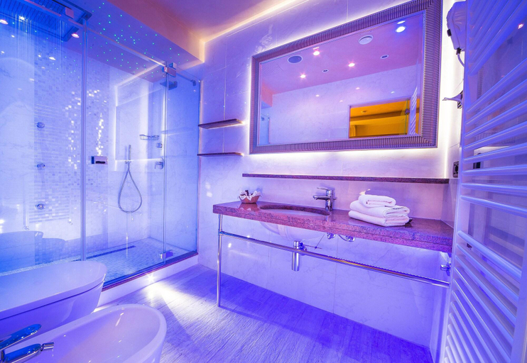 Bathroom 5, Hotel Torino Wellness & Spa, Imperia