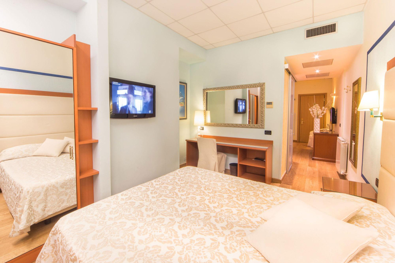 Bedroom 3, Hotel Torino Wellness & Spa, Imperia