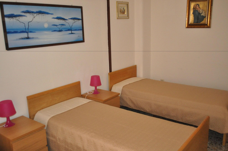 Bedroom 4, Victoria B&B, Catania
