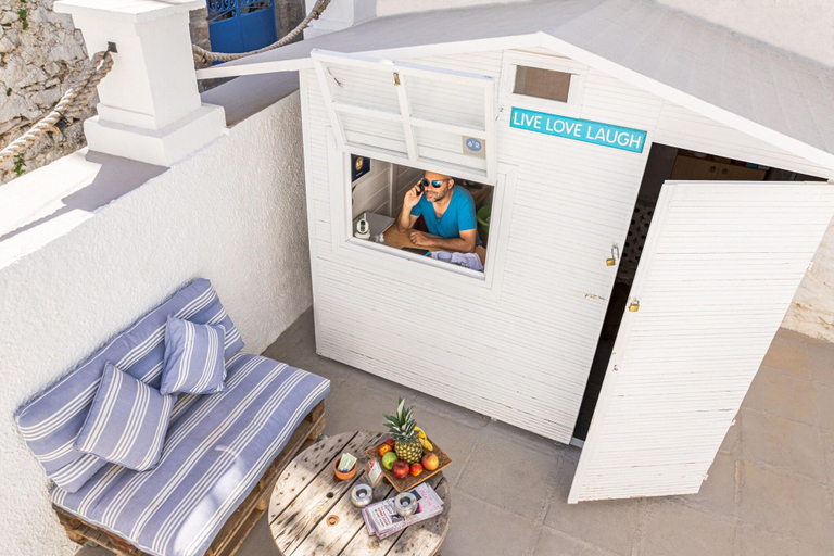 Public Area, Gigi Rooms, Attica