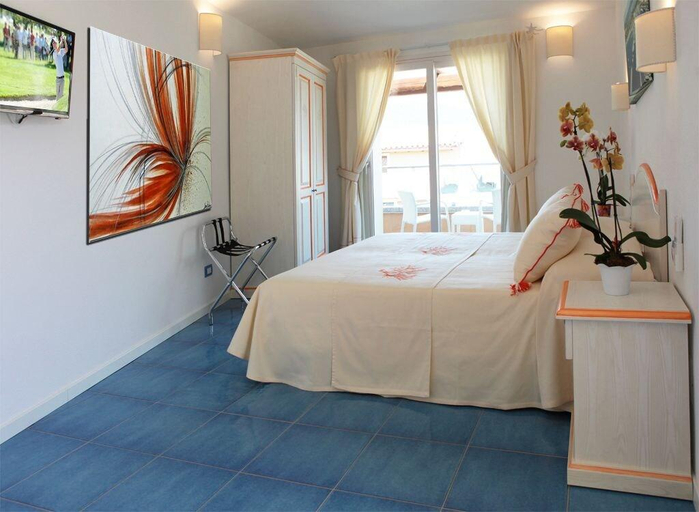 Bedroom 5, Janas Hotel, Cagliari