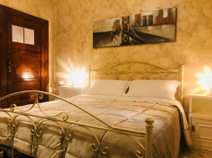Bedroom 3, Bed and Breakfast il Girasole, Brindisi