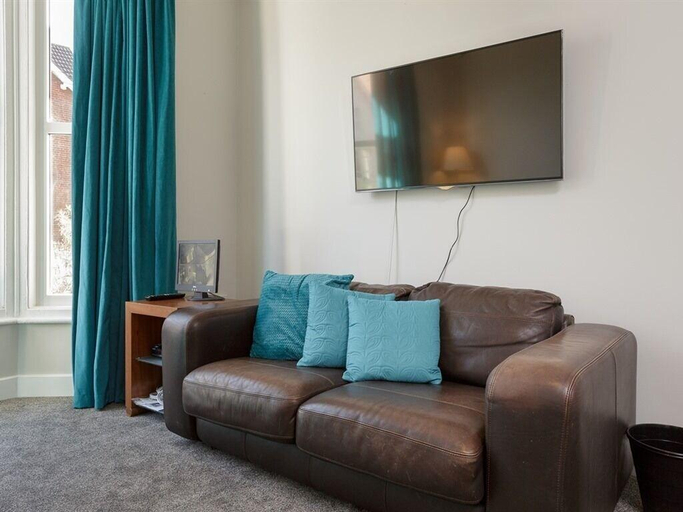 Public Area, Blue Star House, Portsmouth