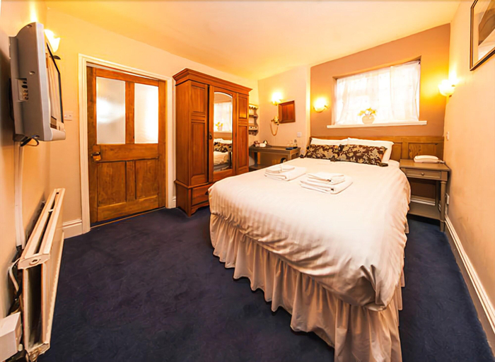 Bedroom 2, Gales Of Llangollen, Denbighshire