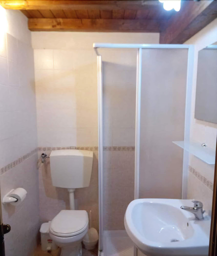 Bathroom 4, B&B Garibaldi, Trapani
