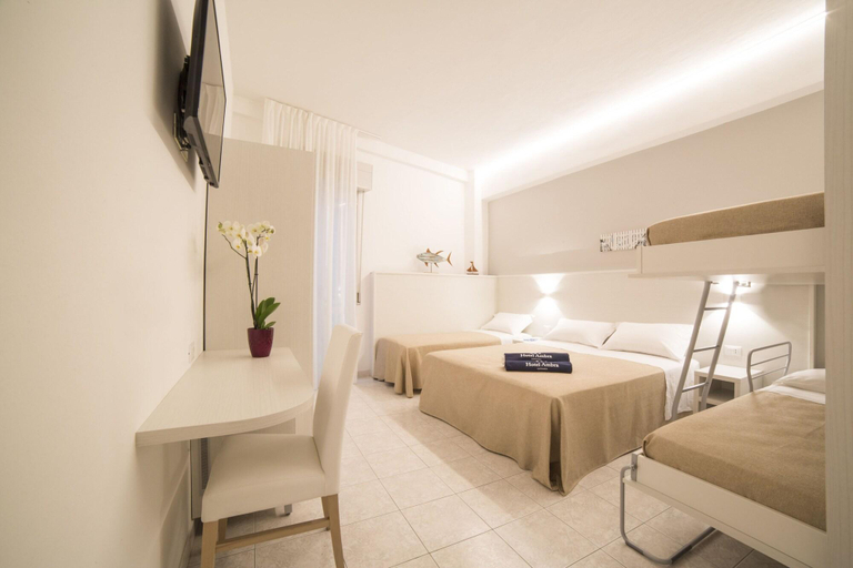 Bathroom 4, Ambra Hotel Cattolica, Rimini