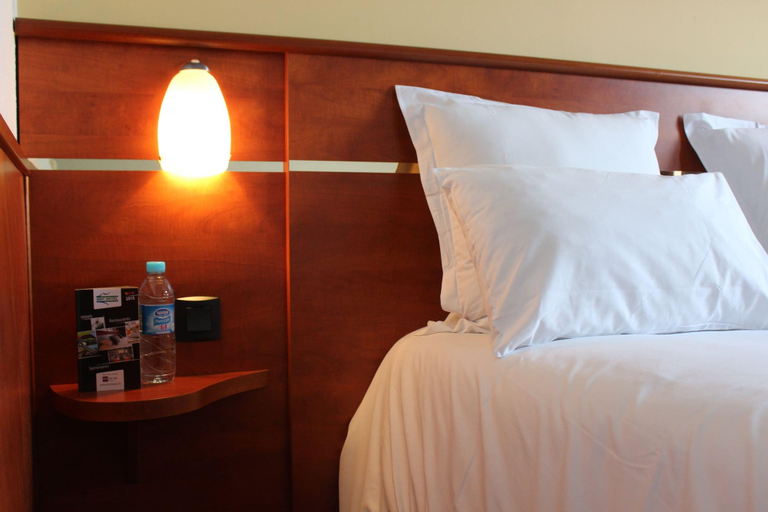 Bedroom 3, Brit Hotel Blois - Le Préma, Loir-et-Cher