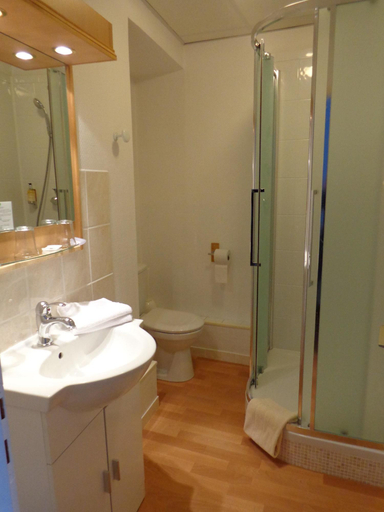 Bathroom 4, Hotel Continental, Haute-Savoie