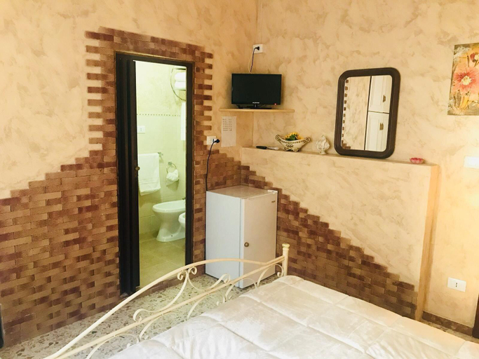 Bathroom 5, Bed and Breakfast il Girasole, Brindisi