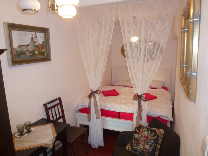 Bedroom 3, Tiffany, Český Krumlov