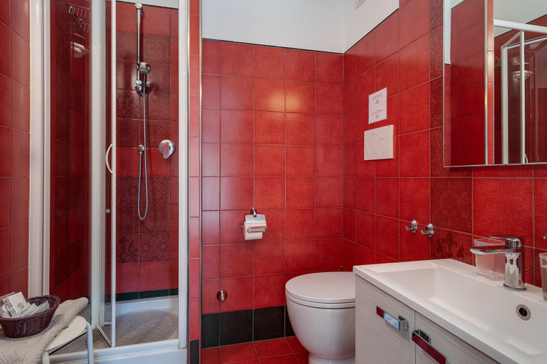 Bathroom 3, Raphael Rooms, Rome