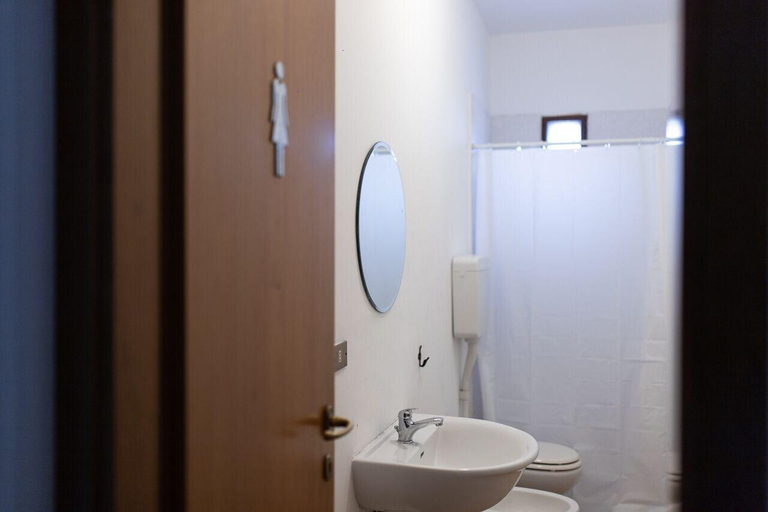 Bathroom 5, Hotel Shaka, Rimini