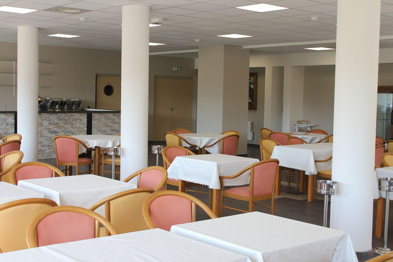 Public Area 3, Hôtel Saglam, Val-d'Oise