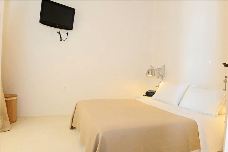 Bedroom 3, Sarakiniko View Studios, South Aegean